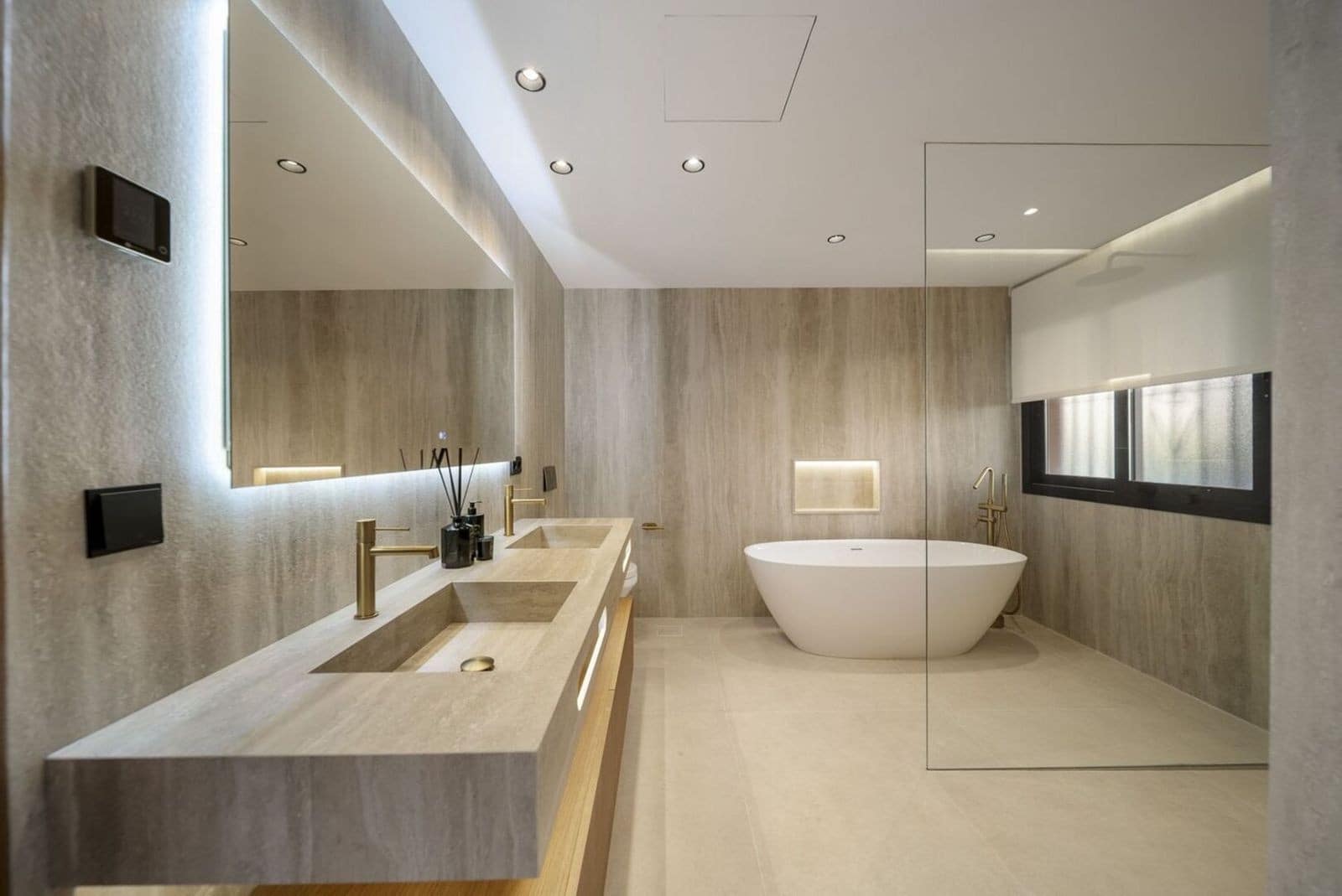 3 Zimmer Apartment zu verkaufen in Nueva Andalucia mit Pool Garage - 1.650.000 € (Ref: 9655793)