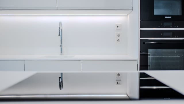 3 bedroom Apartment for sale in Cancelada, Estepona with pool garage - € 675,000 (Ref: 9663633)