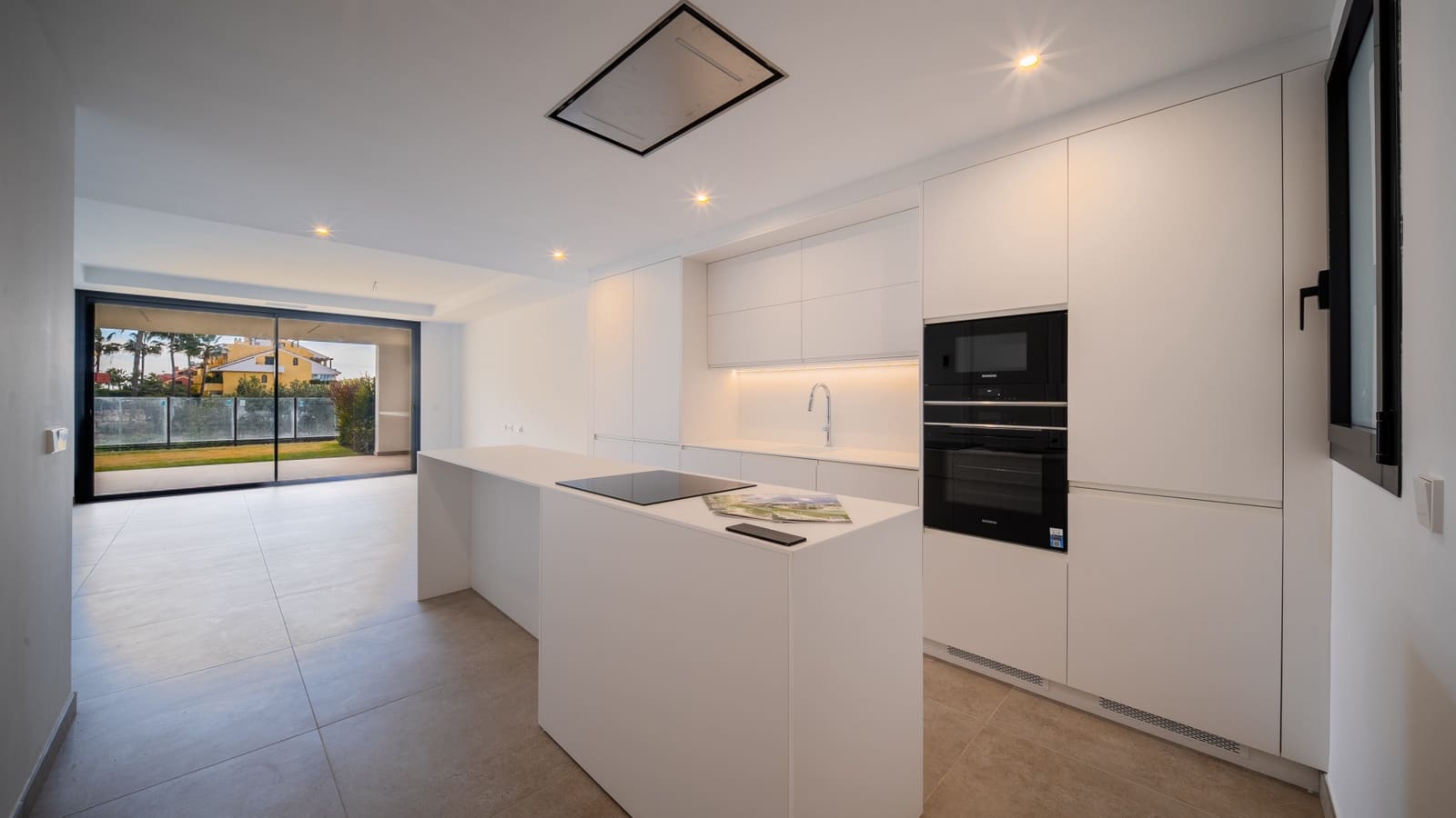 3 bedroom Apartment for sale in Cancelada with pool garage - € 675,000 (Ref: 9663633)