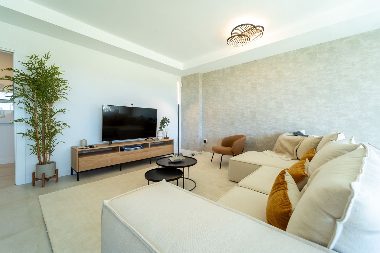 4 soveværelse Byhus til salg i El Chaparral med swimmingpool garage - € 859.000 (Ref: 9663634)