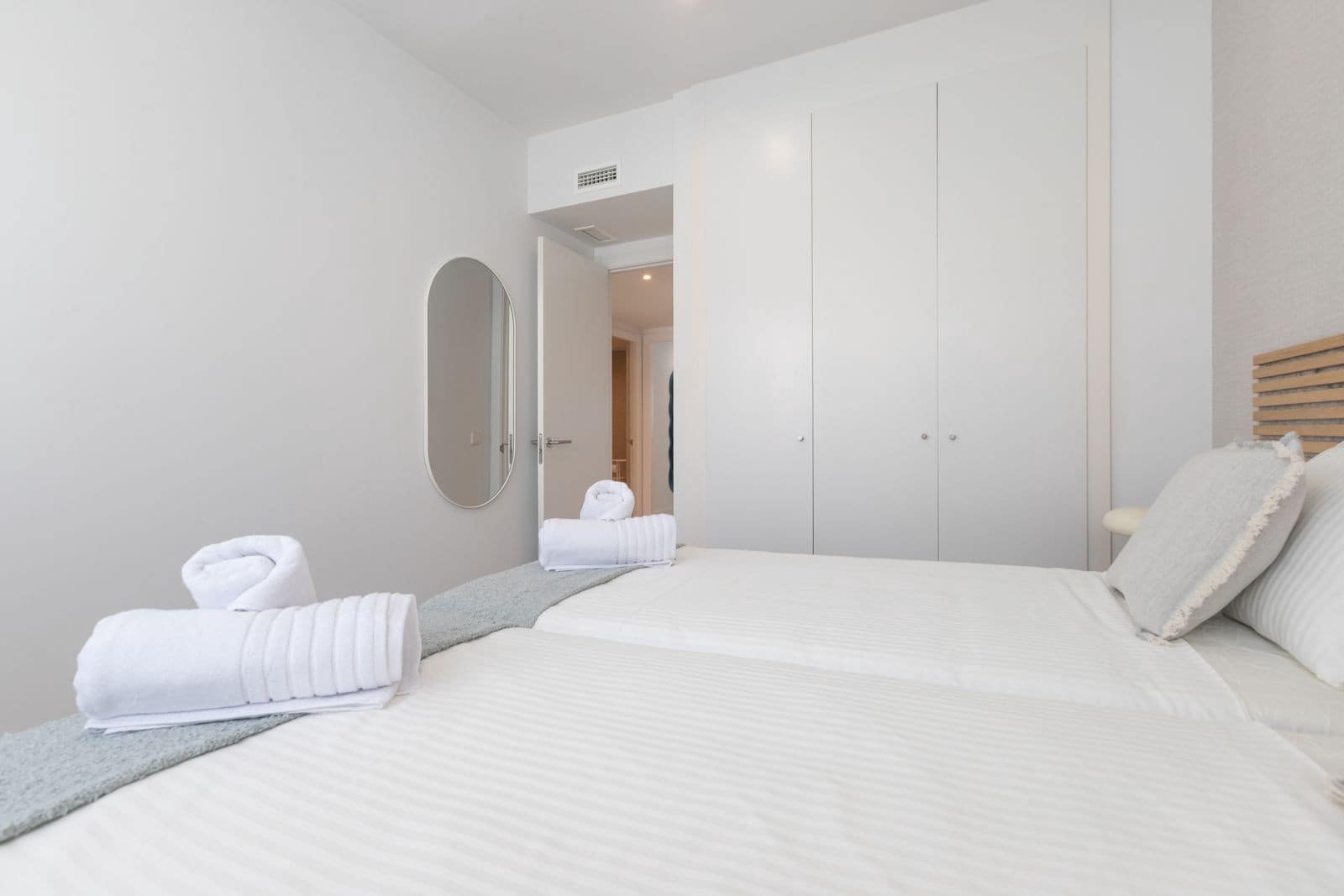 3 quarto Casa em Banda para venda em El Chaparral com piscina garagem - 880 000 € (Ref: 9670249)