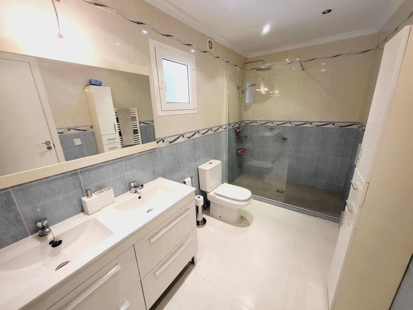 Chalet de 4 habitaciones en Riviera del Sol en venta con piscina garaje - 1.200.000 € (Ref: 9670251)