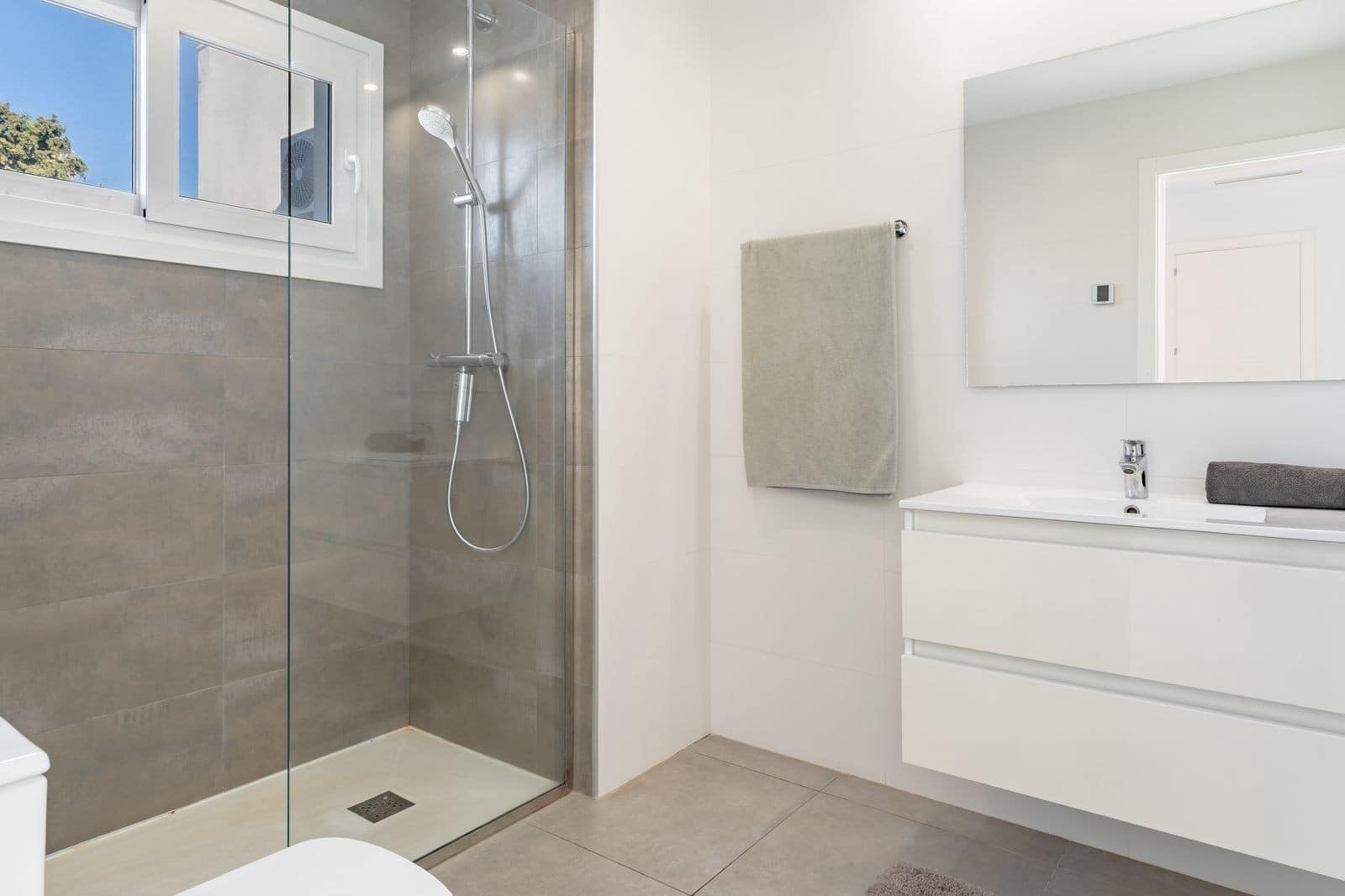 5 quarto Moradia para venda em Fuengirola com piscina garagem - 1 380 000 € (Ref: 9695085)