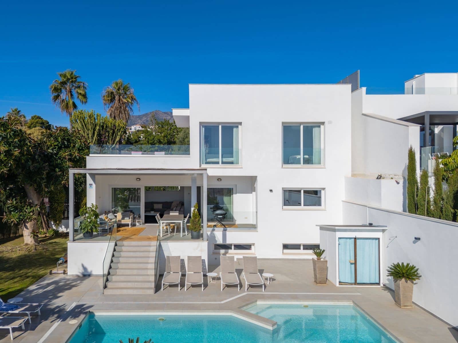 Chalet de 5 habitaciones en Fuengirola en venta con piscina garaje - 1.380.000 € (Ref: 9695085)