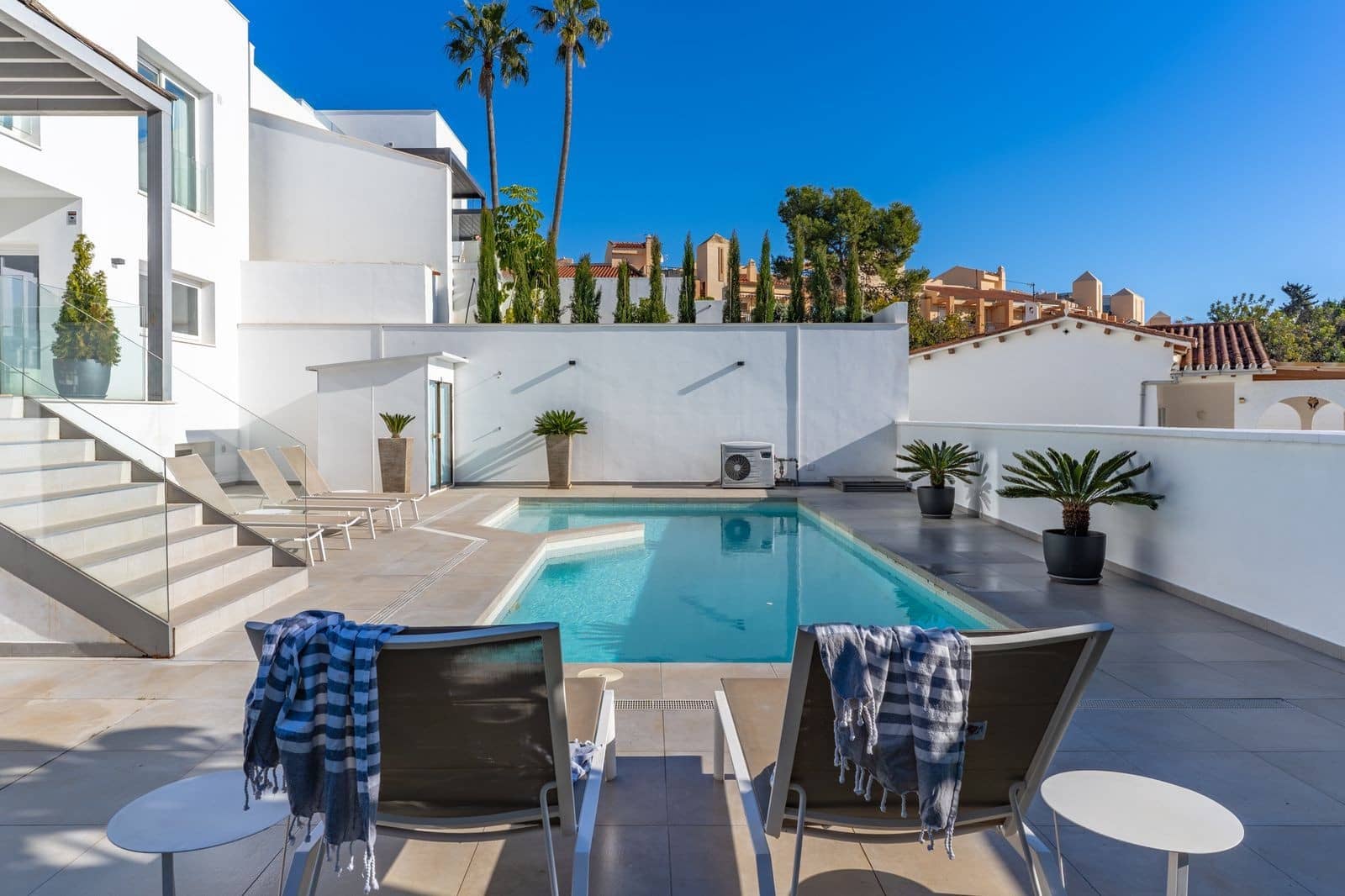 Chalet de 5 habitaciones en Fuengirola en venta con piscina garaje - 1.380.000 € (Ref: 9695085)