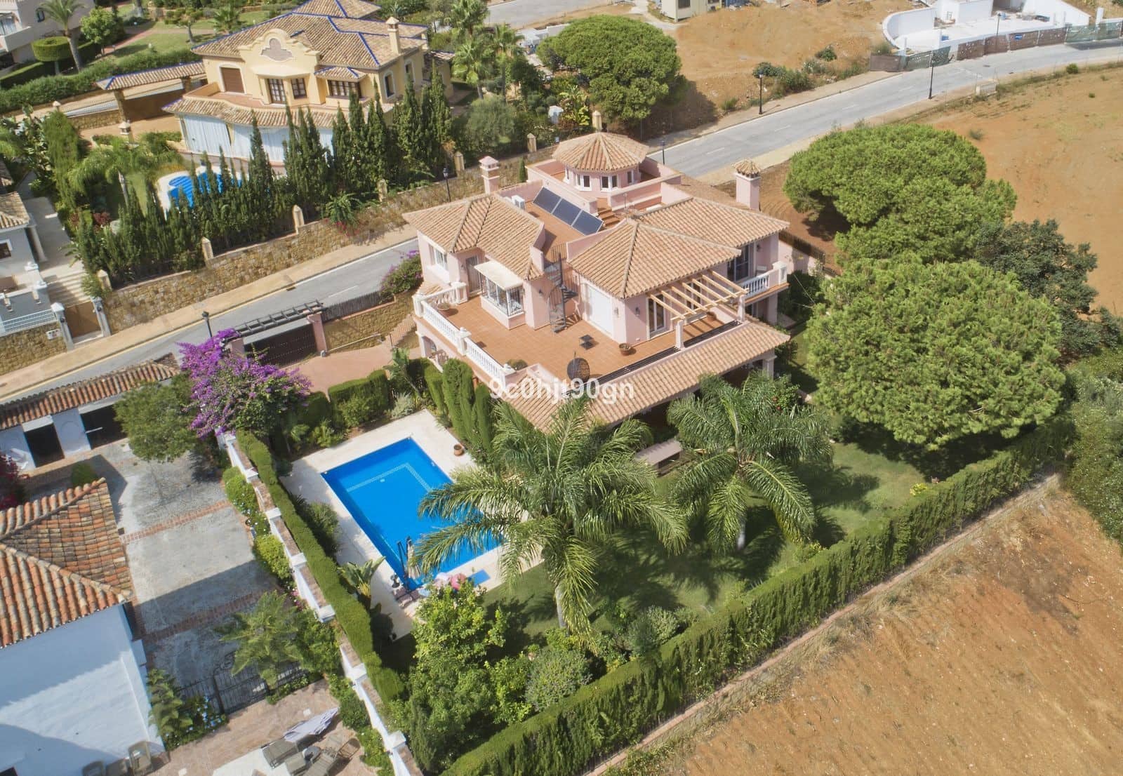 5 soveværelse Villa til salg i Marbella med swimmingpool garage - € 2.495.000 (Ref: 9695086)