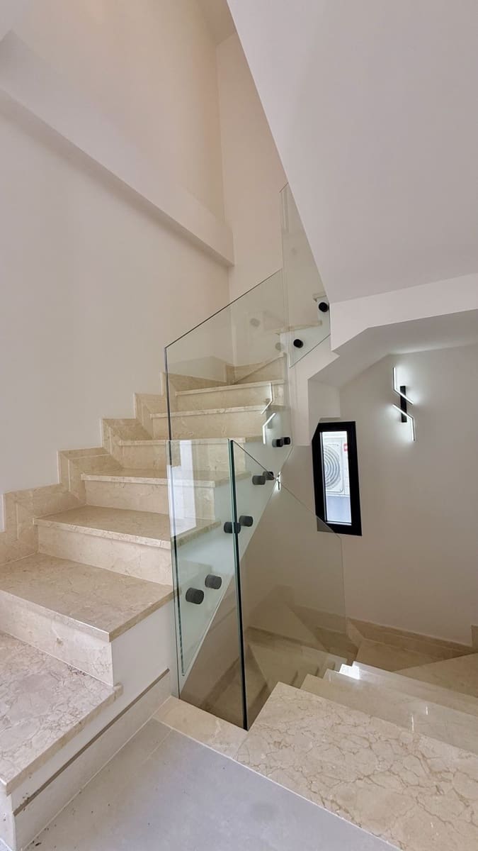 5 bedroom Villa for sale in Nueva Andalucia with pool garage - € 2,200,000 (Ref: 9695087)
