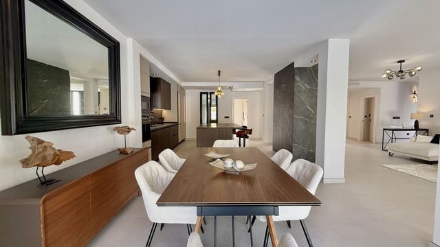 Chalet de 5 habitaciones en Nueva Andalucia, Marbella en venta con piscina garaje - 2.200.000 € (Ref: 9695087)