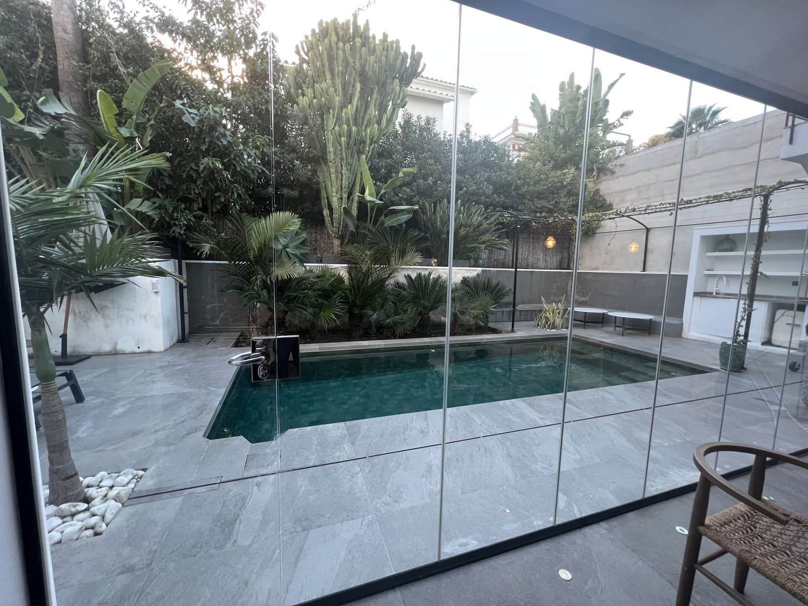 4 bedroom Villa for sale in Nueva Andalucia with pool garage - € 1,595,000 (Ref: 9695088)