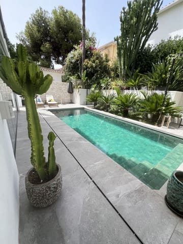 4 slaapkamer Villa te koop in Nueva Andalucia, Marbella met zwembad garage - € 1.495.000 (Ref: 9695088)