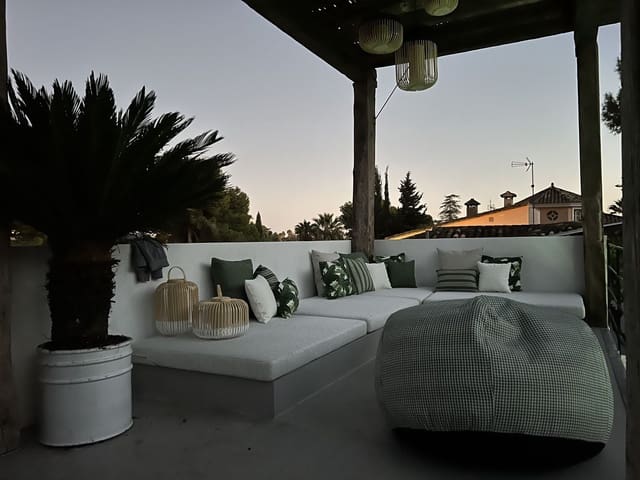 4 slaapkamer Villa te koop in Nueva Andalucia, Marbella met zwembad garage - € 1.495.000 (Ref: 9695088)