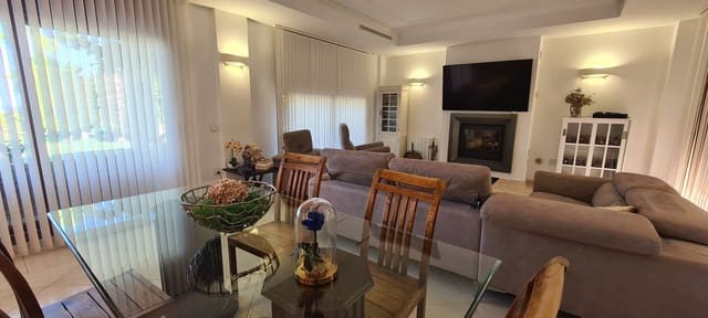 3 sypialnia Willa na sprzedaż w Mijas Costa, Mijas z basenem garażem - 1 350 000 € (Ref: 9695090)