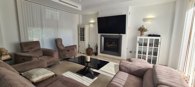 3 sypialnia Willa na sprzedaż w Mijas Costa, Mijas z basenem garażem - 1 350 000 € (Ref: 9695090)