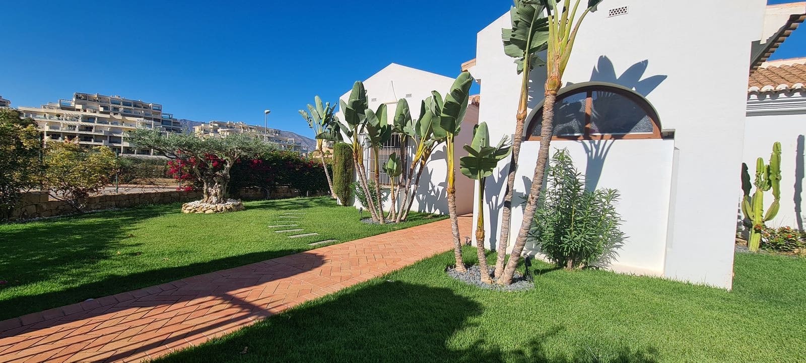 3 Zimmer Villa zu verkaufen in Mijas Costa mit Pool Garage - 1.350.000 € (Ref: 9695090)