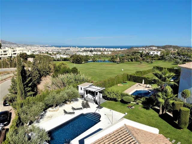 3 sypialnia Willa na sprzedaż w Mijas Costa, Mijas z basenem garażem - 1 350 000 € (Ref: 9695090)