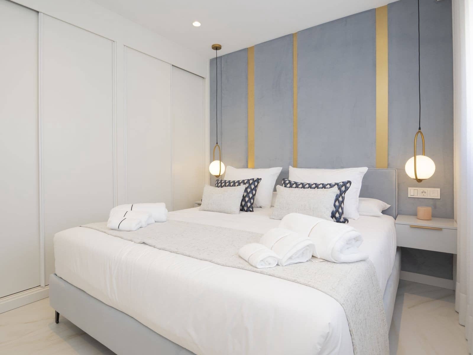 4 chambre Maison de Ville à vendre à Marbella avec piscine garage - 940 000 € (Ref: 9695091)