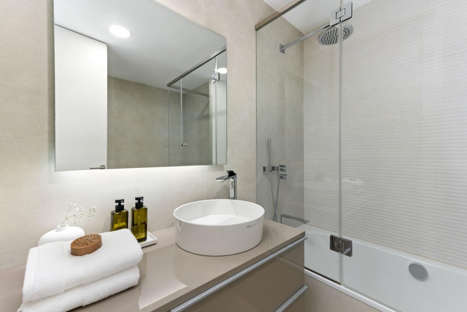 3 soverom Penthouse til salgs i Estepona med svømmebasseng garasje - € 2 650 000 (Ref: 9701423)