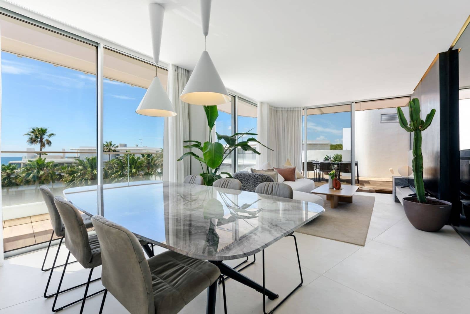 3 soverom Penthouse til salgs i Estepona med svømmebasseng garasje - € 2 650 000 (Ref: 9701423)