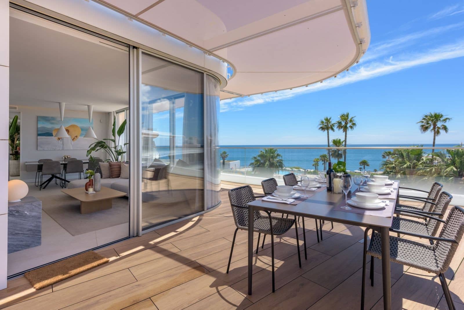 3 soverom Penthouse til salgs i Estepona med svømmebasseng garasje - € 2 650 000 (Ref: 9701423)