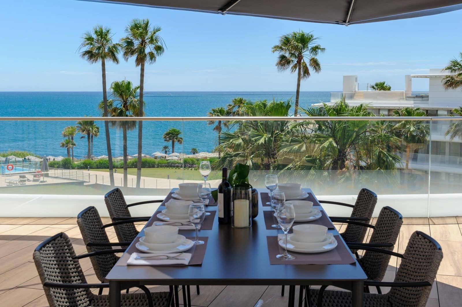 3 soverom Penthouse til salgs i Estepona med svømmebasseng garasje - € 2 650 000 (Ref: 9701423)