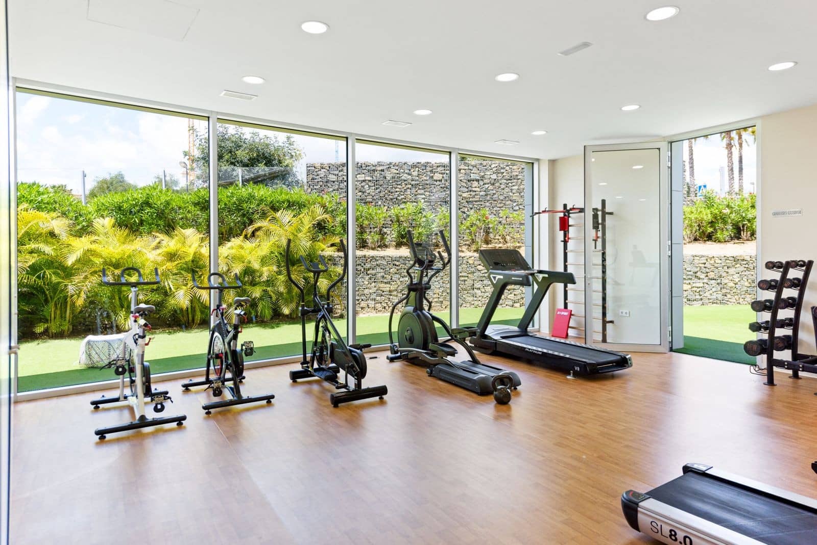 3 soverom Penthouse til salgs i Estepona med svømmebasseng garasje - € 2 650 000 (Ref: 9701423)