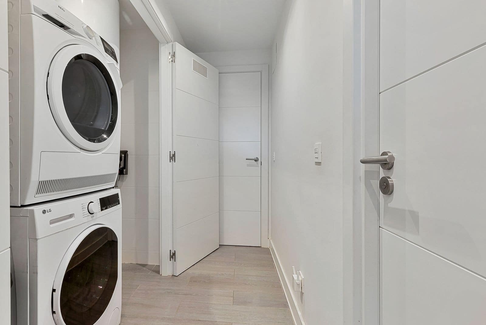 3 bedroom Apartment for sale in Mijas Costa with pool garage - € 530,000 (Ref: 9701424)