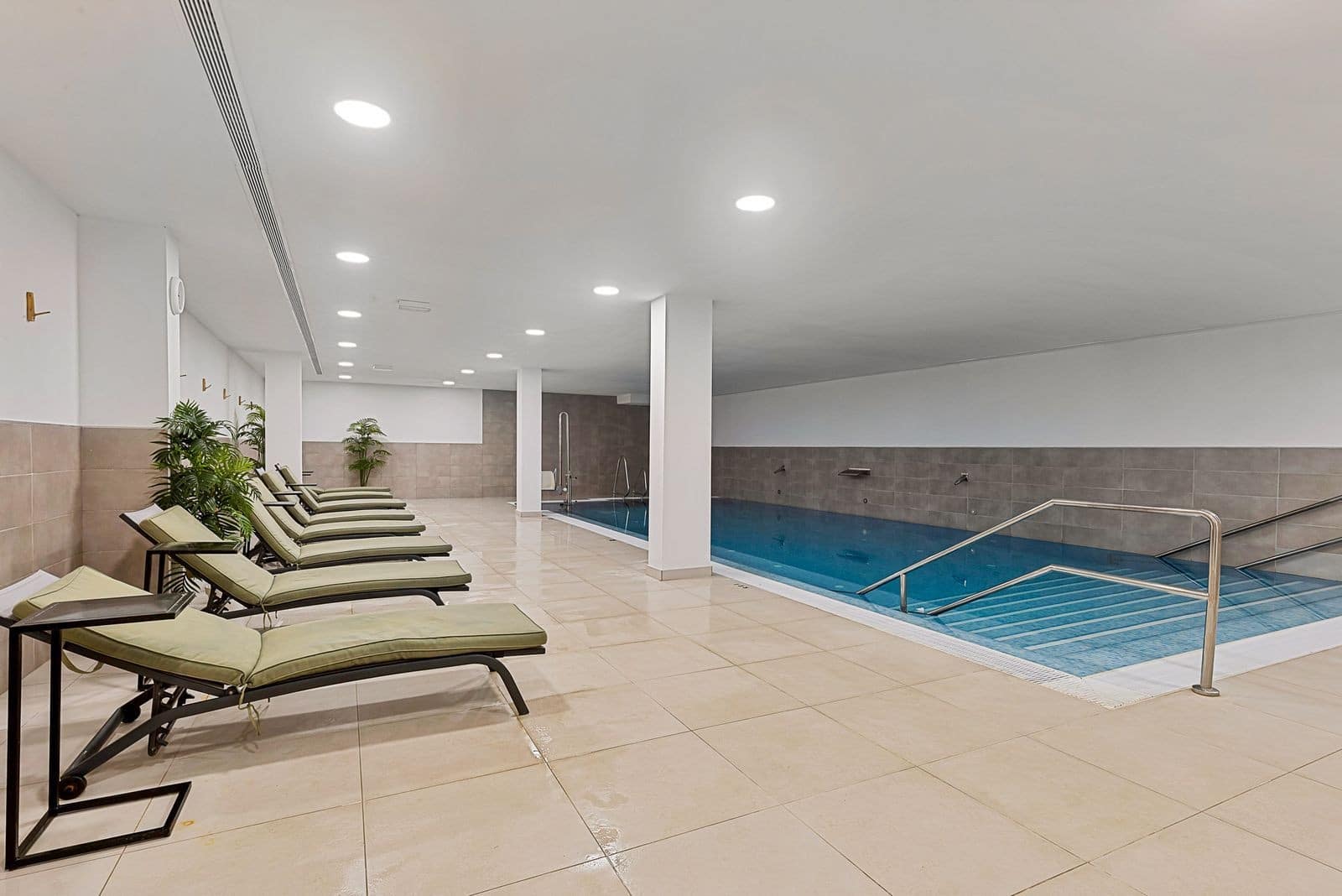 Apartamento de 3 habitaciones en Mijas Costa en venta con piscina garaje - 530.000 € (Ref: 9701424)