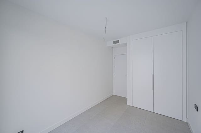 3 slaapkamer Appartement te koop in Marbella met zwembad garage - € 945.000 (Ref: 9701426)