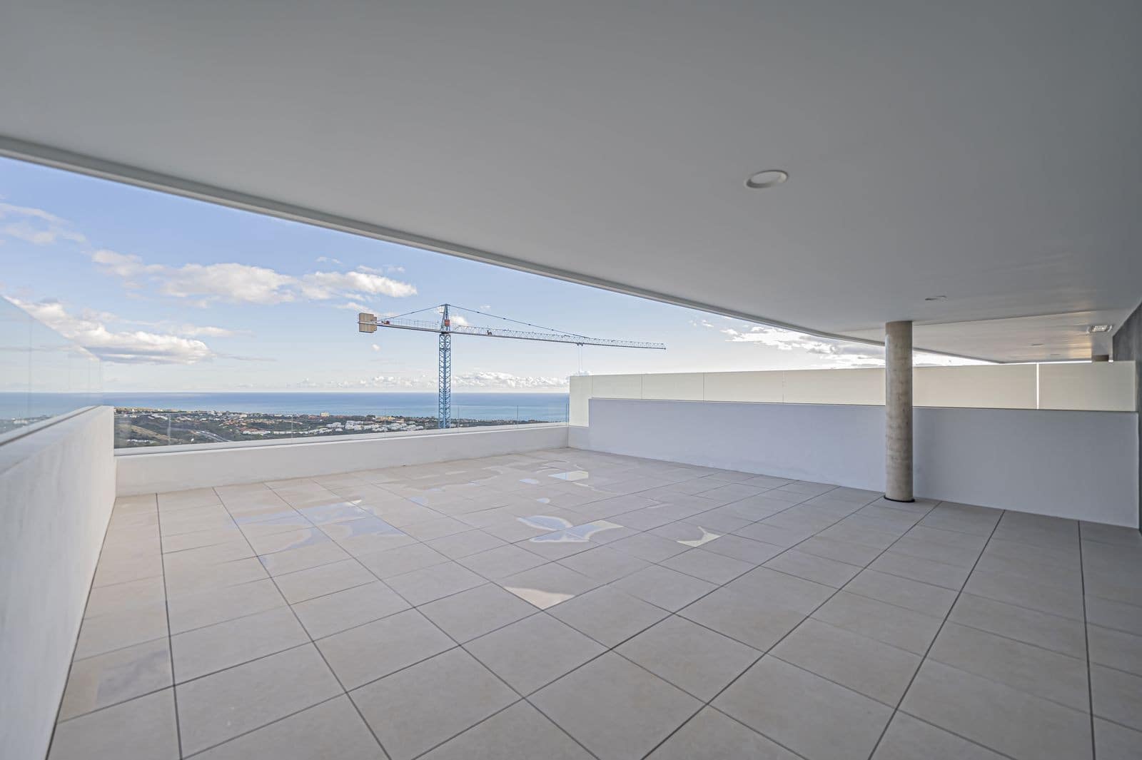 3 slaapkamer Appartement te koop in Marbella met zwembad garage - € 945.000 (Ref: 9701426)