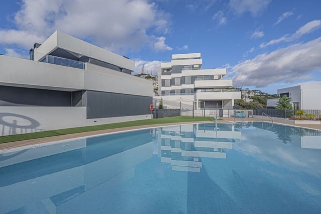 3 slaapkamer Appartement te koop in Marbella met zwembad garage - € 945.000 (Ref: 9701426)