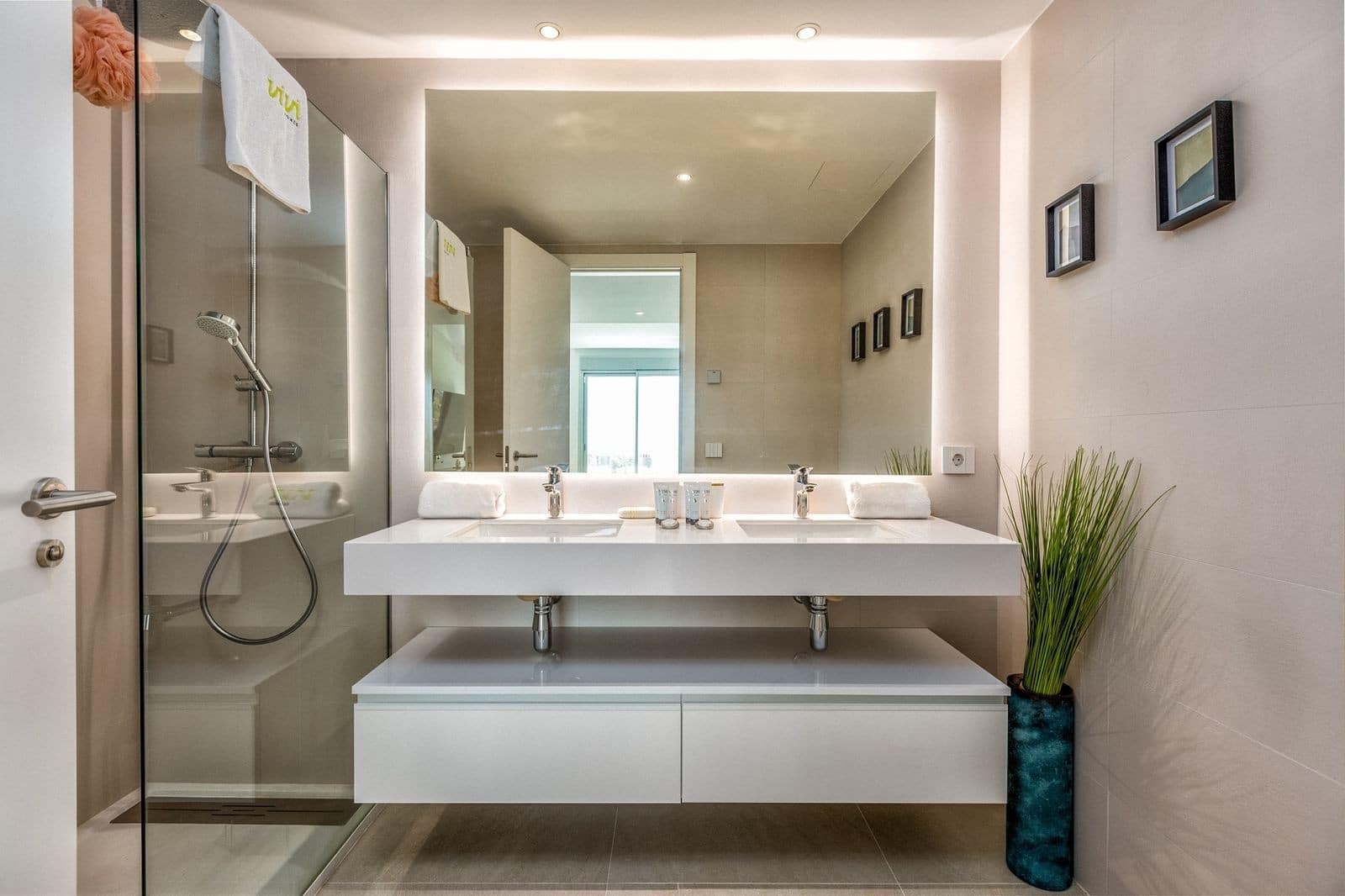 4 bedroom Townhouse for sale in Estepona with pool garage - € 1,375,000 (Ref: 9701427)