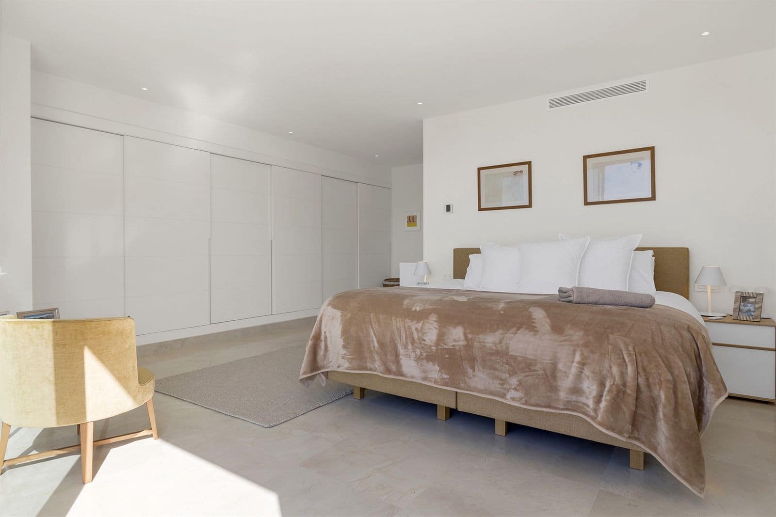 3 soveværelse Penthouse til salg i Nueva Andalucia med swimmingpool garage - € 1.950.000 (Ref: 9701428)