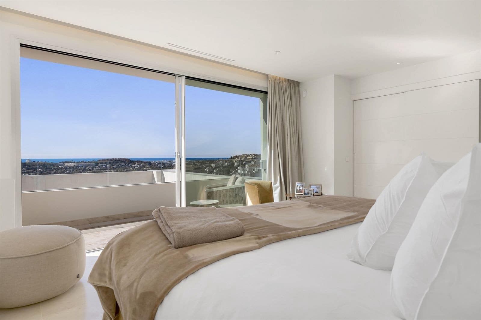 3 soveværelse Penthouse til salg i Nueva Andalucia med swimmingpool garage - € 1.950.000 (Ref: 9701428)