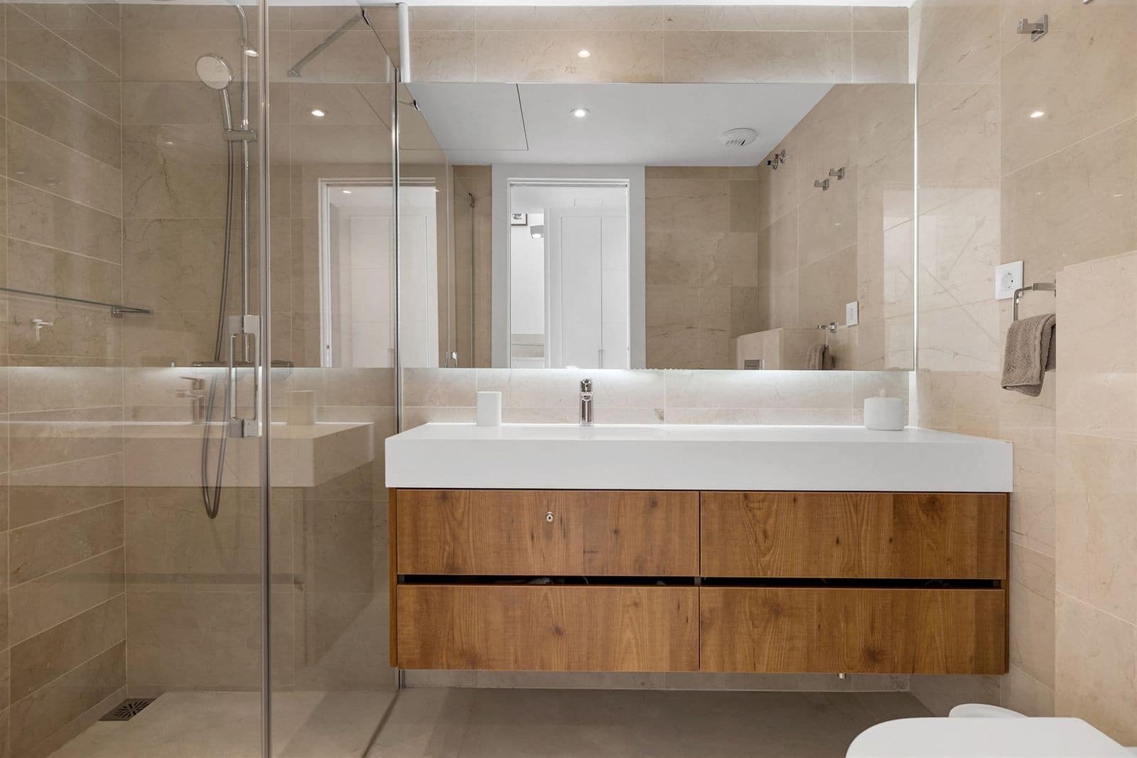 3 soveværelse Penthouse til salg i Nueva Andalucia med swimmingpool garage - € 1.950.000 (Ref: 9701428)