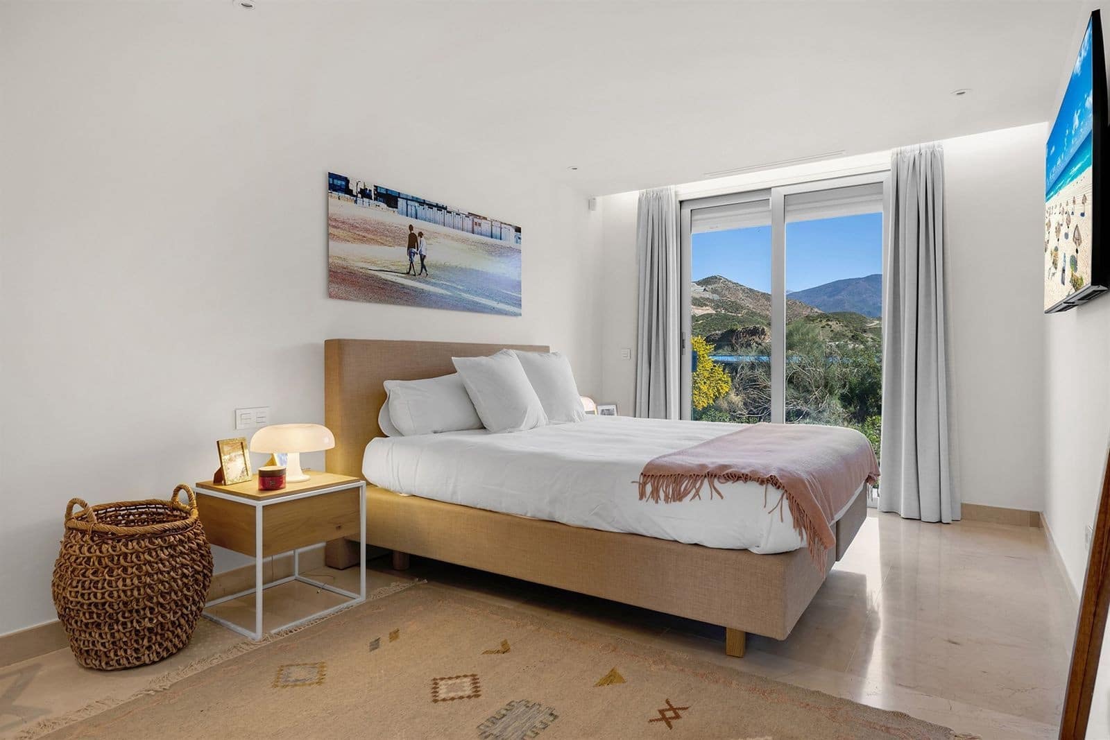 3 soveværelse Penthouse til salg i Nueva Andalucia med swimmingpool garage - € 1.950.000 (Ref: 9701428)