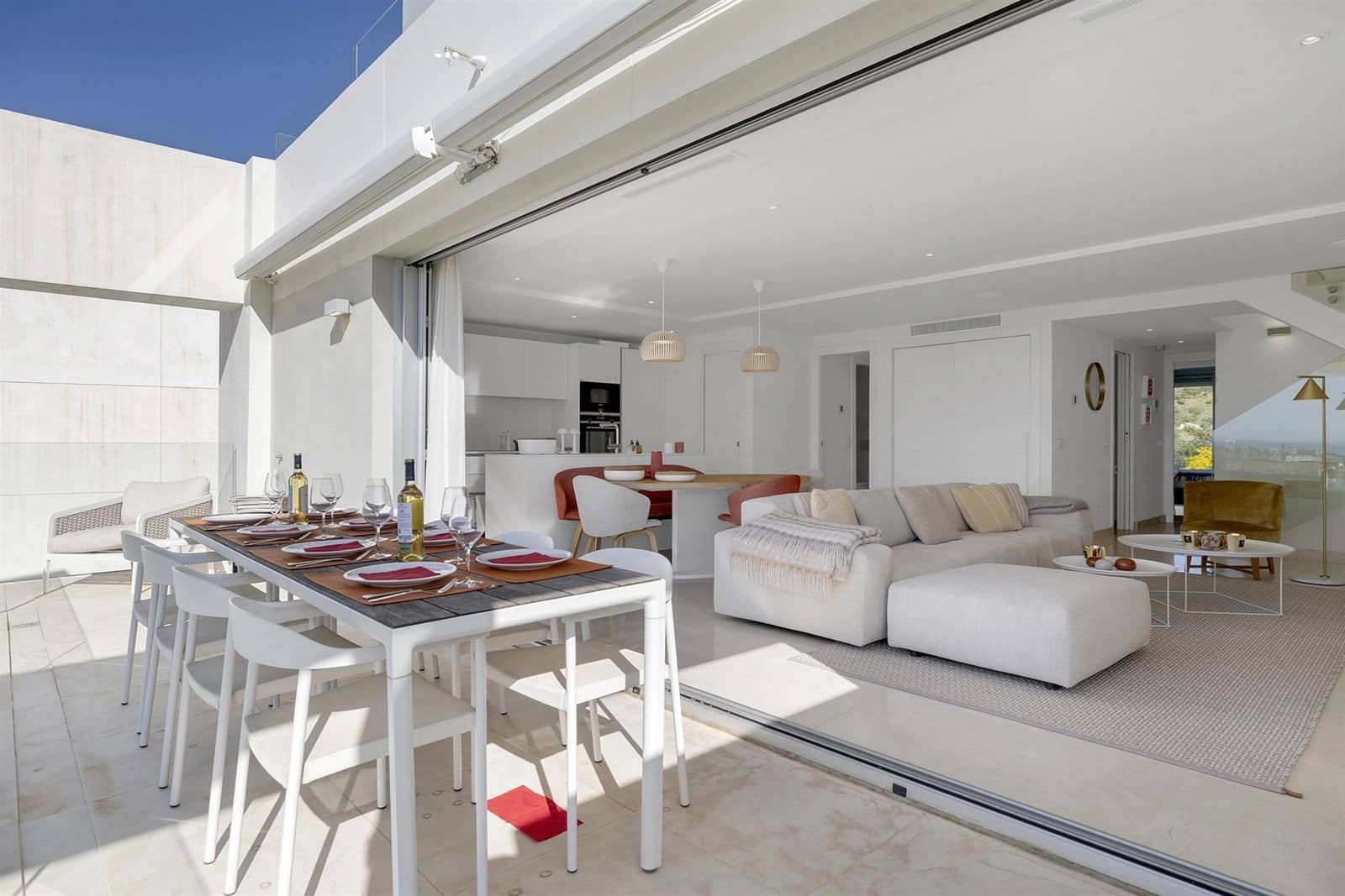 3 bedroom Penthouse for sale in Nueva Andalucia with pool garage - € 1,950,000 (Ref: 9701428)