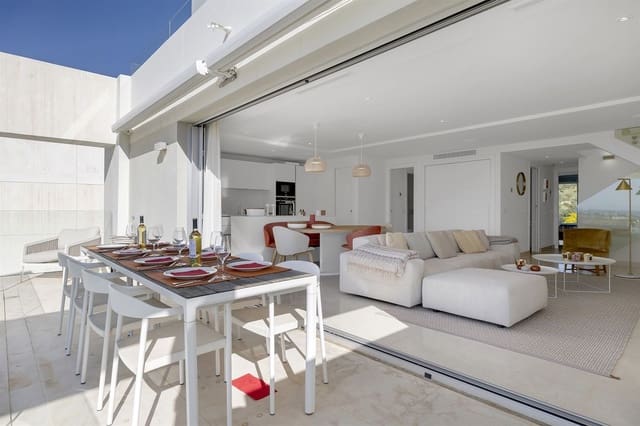 3 slaapkamer Penthouse te koop in Nueva Andalucia, Marbella met zwembad garage - € 1.950.000 (Ref: 9701428)