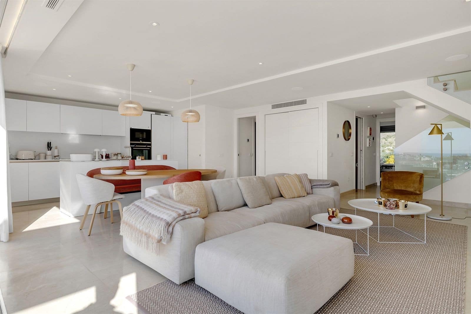 3 bedroom Penthouse for sale in Nueva Andalucia with pool garage - € 1,950,000 (Ref: 9701428)