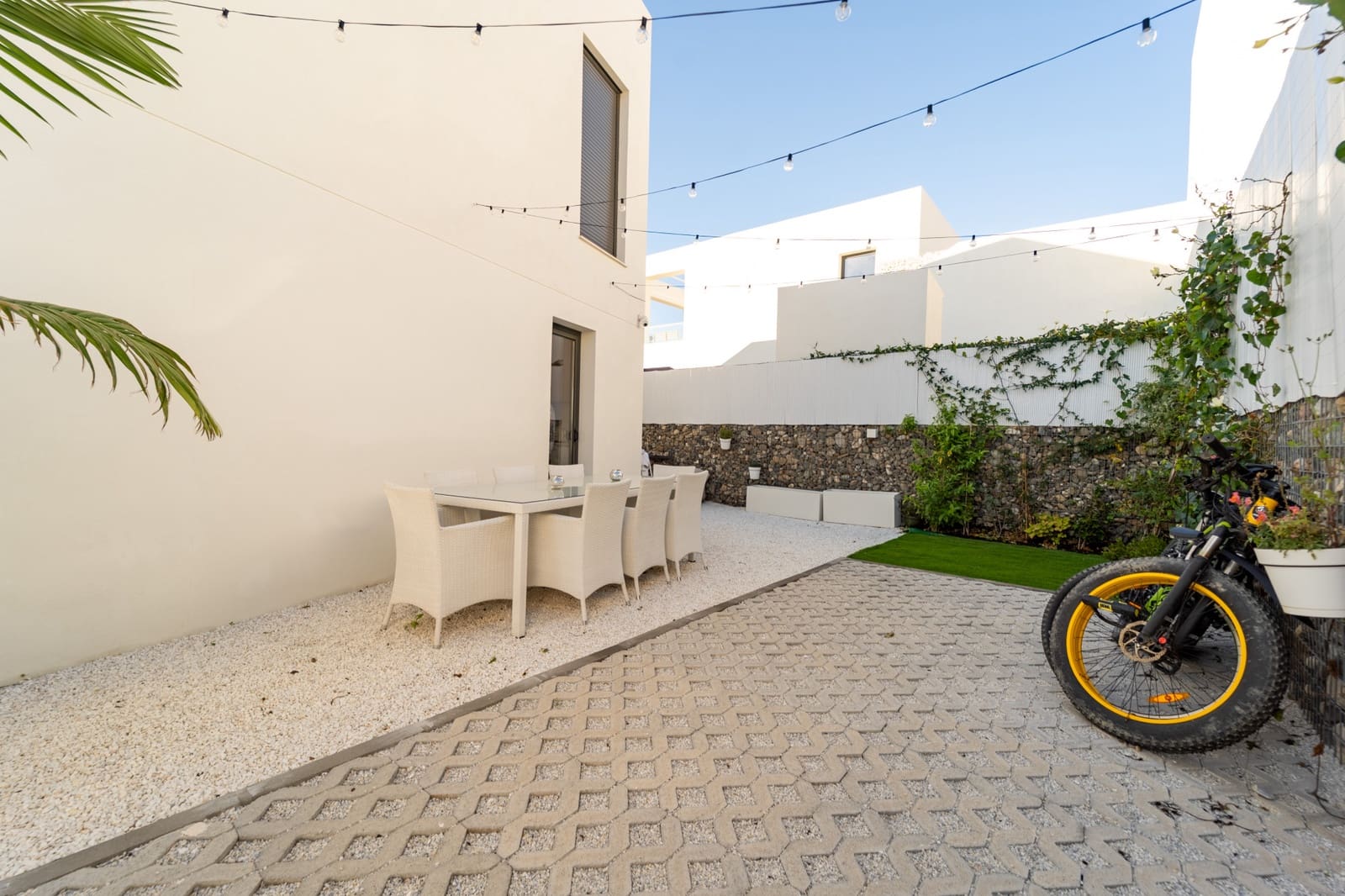 3 sypialnia Dom blizniak na sprzedaż w Riviera del Sol z basenem garażem - 649 000 € (Ref: 9707492)