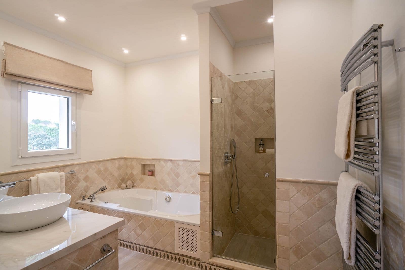 Chalet de 3 habitaciones en Sotogrande en venta con piscina garaje - 2.980.000 € (Ref: 9711189)