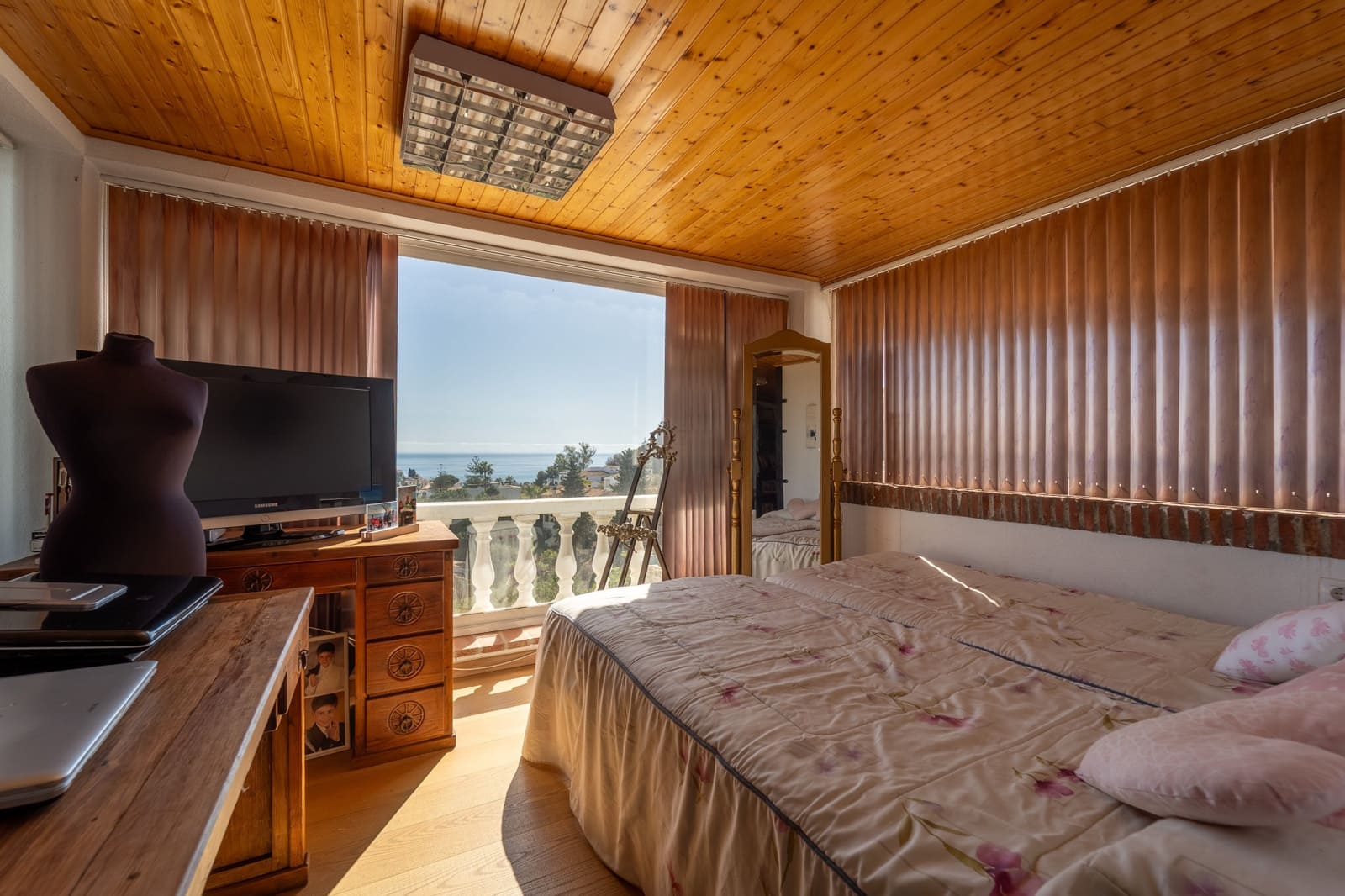 4 bedroom Villa for sale in Torremuelle with garage - € 1,390,000 (Ref: 9711196)