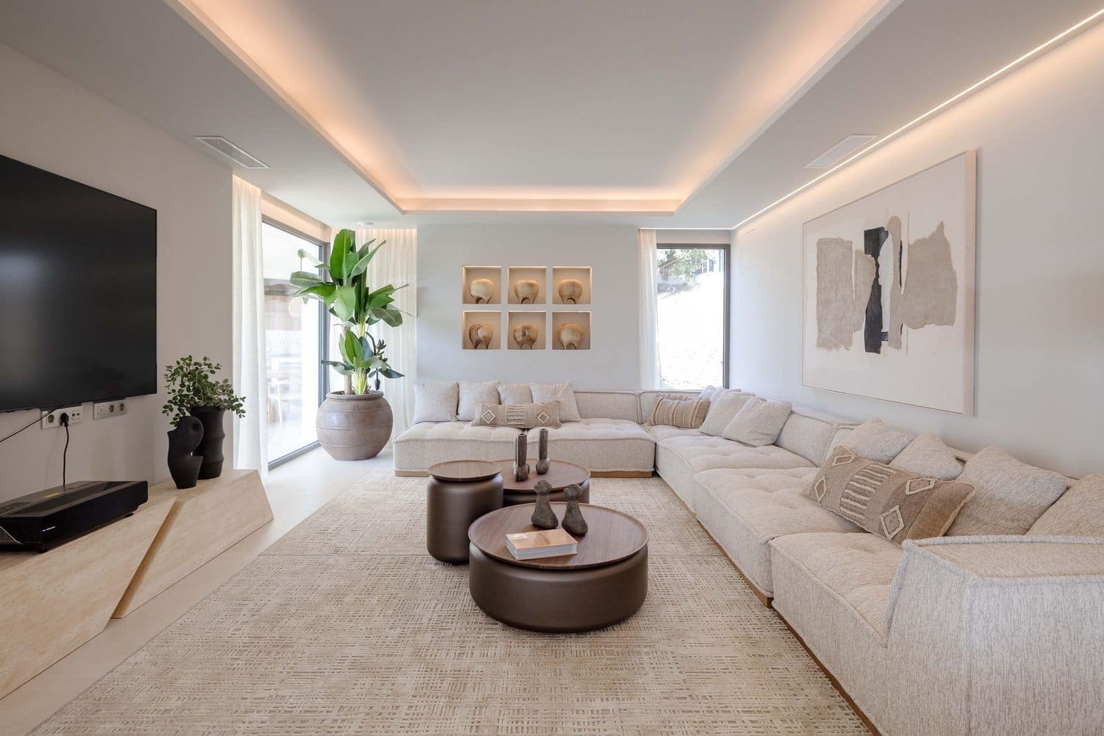 7 bedroom Villa for sale in Benalmadena with pool garage - € 3,950,000 (Ref: 9711197)