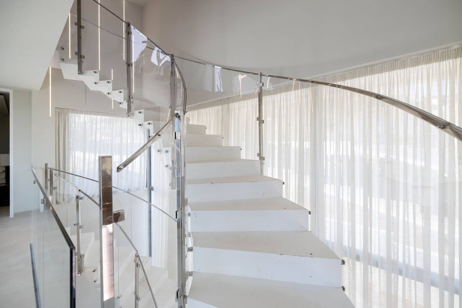 7 bedroom Villa for sale in Benalmadena with pool garage - € 3,950,000 (Ref: 9711197)