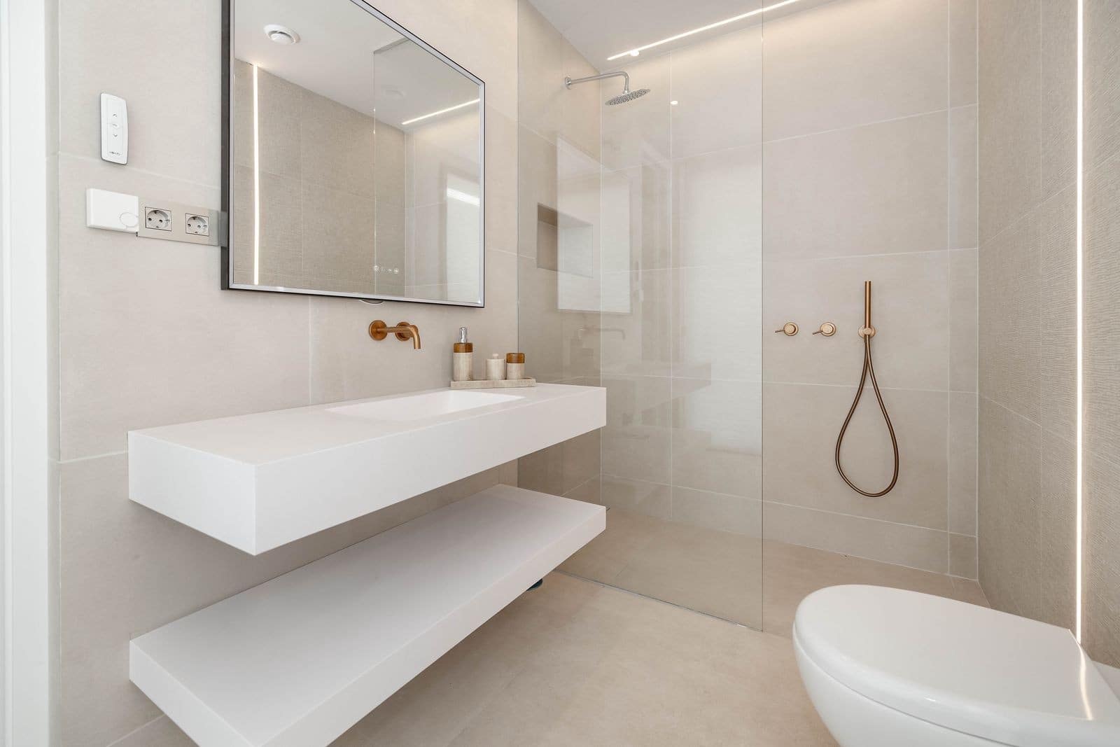 7 soveværelse Villa til salg i Benalmadena med swimmingpool garage - € 3.650.000 (Ref: 9711197)