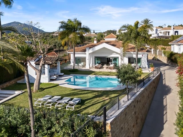 4 sypialnia Willa na sprzedaż w Marbella z basenem garażem - 4 390 000 € (Ref: 9714638)
