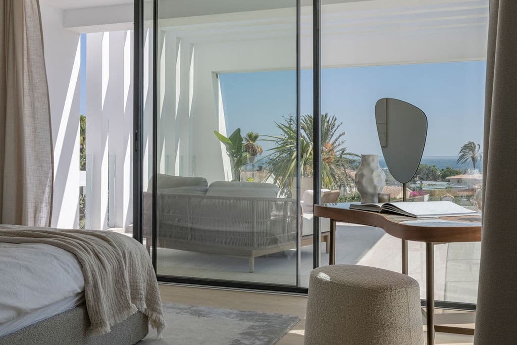 4 makuuhuone Huvila myytävänä paikassa Marbella mukana uima-altaan 
autotalli - 4 000 000 € (Ref: 9714639)