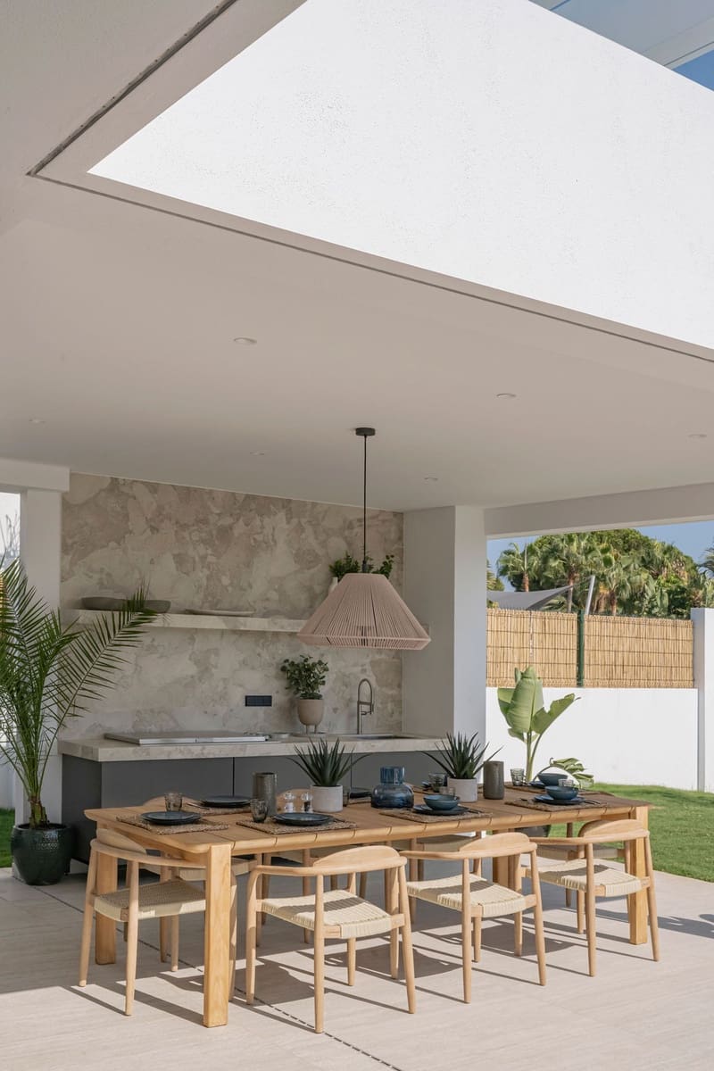 4 makuuhuone Huvila myytävänä paikassa Marbella mukana uima-altaan 
autotalli - 4 000 000 € (Ref: 9714639)