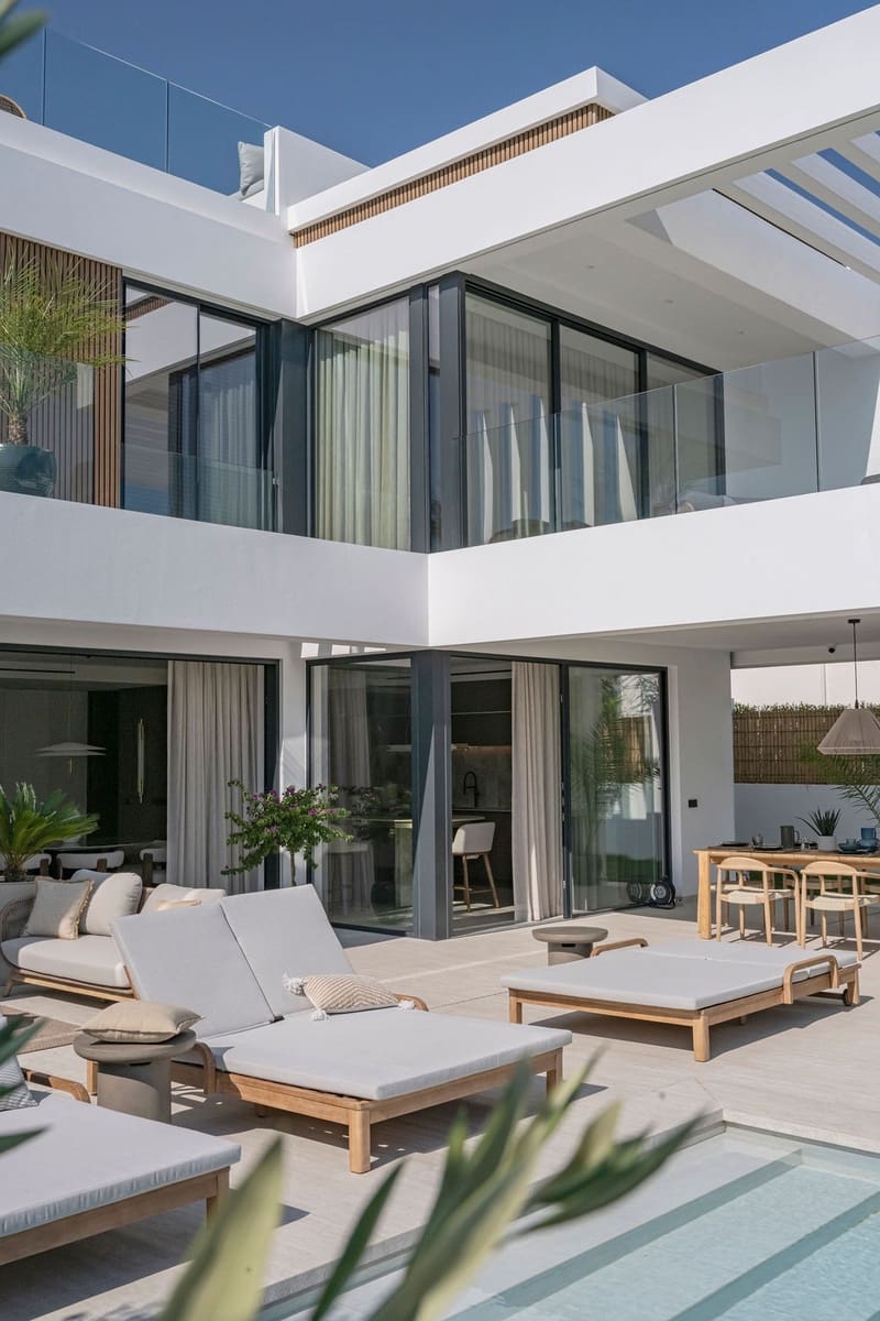 4 makuuhuone Huvila myytävänä paikassa Marbella mukana uima-altaan 
autotalli - 4 000 000 € (Ref: 9714639)