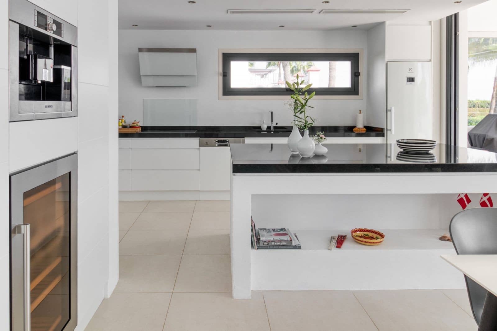 4 bedroom Villa for sale in La Cala de Mijas with pool garage - € 2,395,000 (Ref: 9719717)