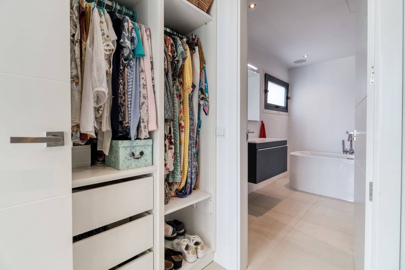 4 bedroom Villa for sale in La Cala de Mijas with pool garage - € 2,395,000 (Ref: 9719717)